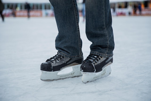 ice hockey beginner drill cones on rink skating practice Ireland